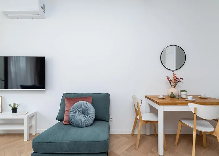 Superapart Domaniewska 53 *