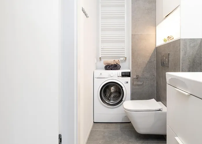 Superapart Domaniewska 53 * Warszawa